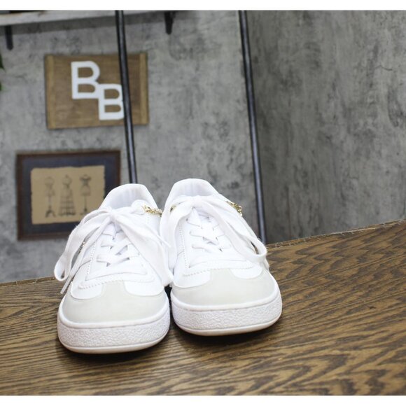 Guess Womens Charm Chain Naoko Sneaker GWNAOKO3 White 9M - Picture 3 of 12